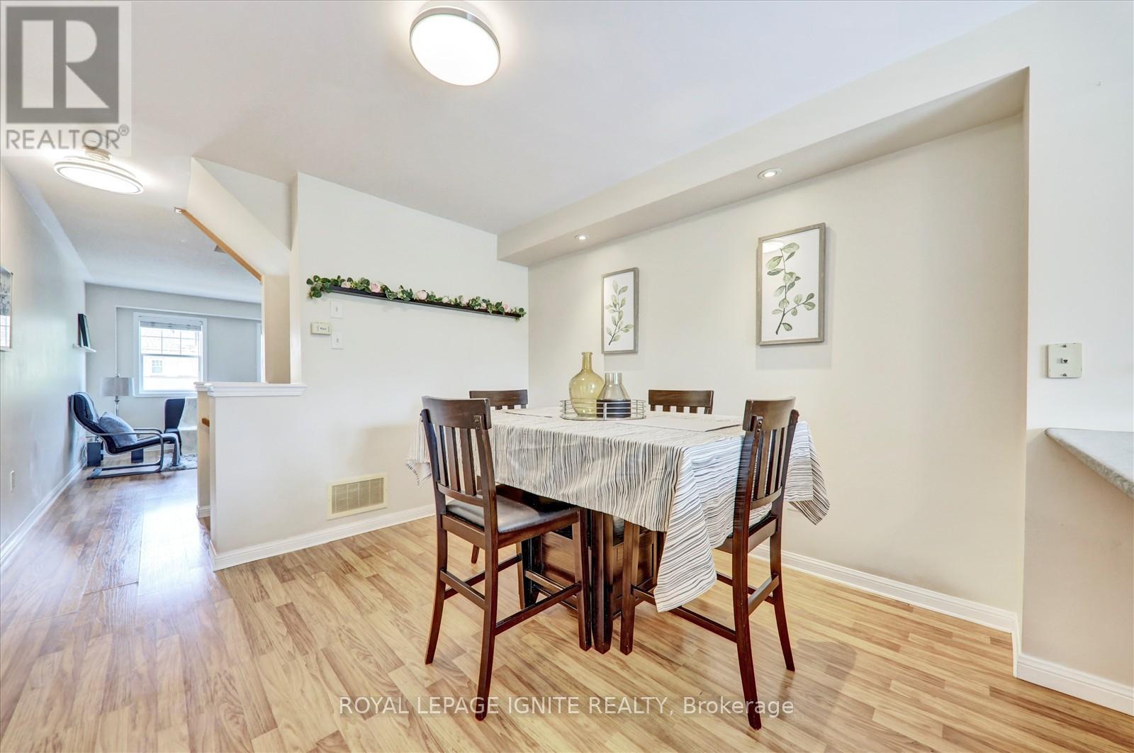 Photo 34 of 21 Ecopark Gate, Toronto ON