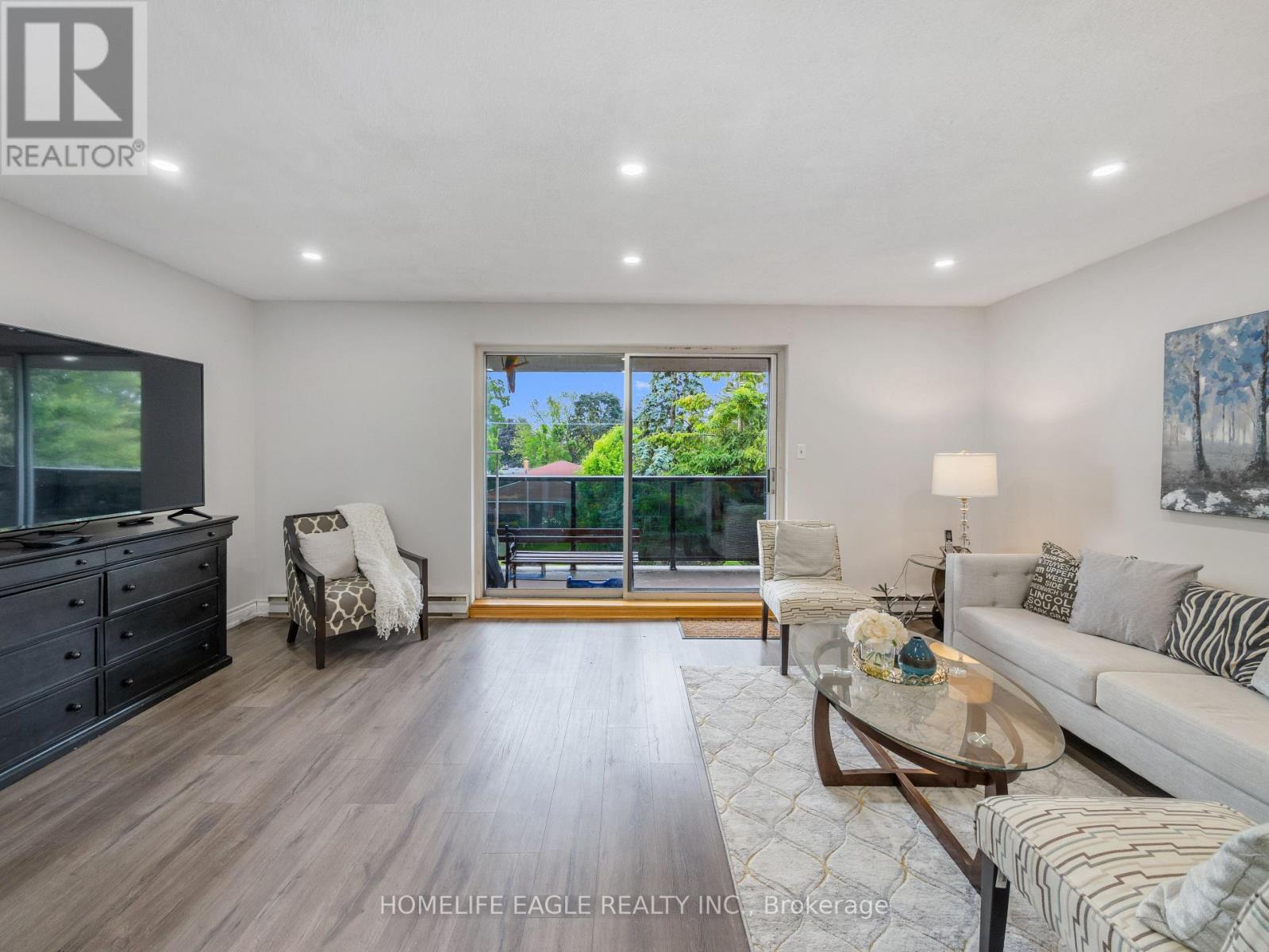 Photo 3 of 118 50 Scarborough Golf Club Road, Toronto ON