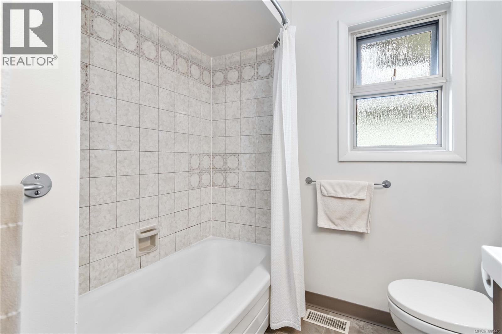 Photo 59 of 4076 Glanford Ave, Saanich BC