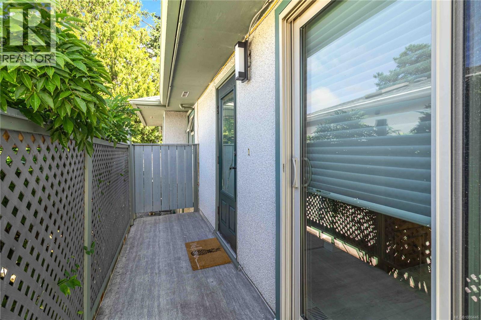 Photo 38 of 4076 Glanford Ave, Saanich BC
