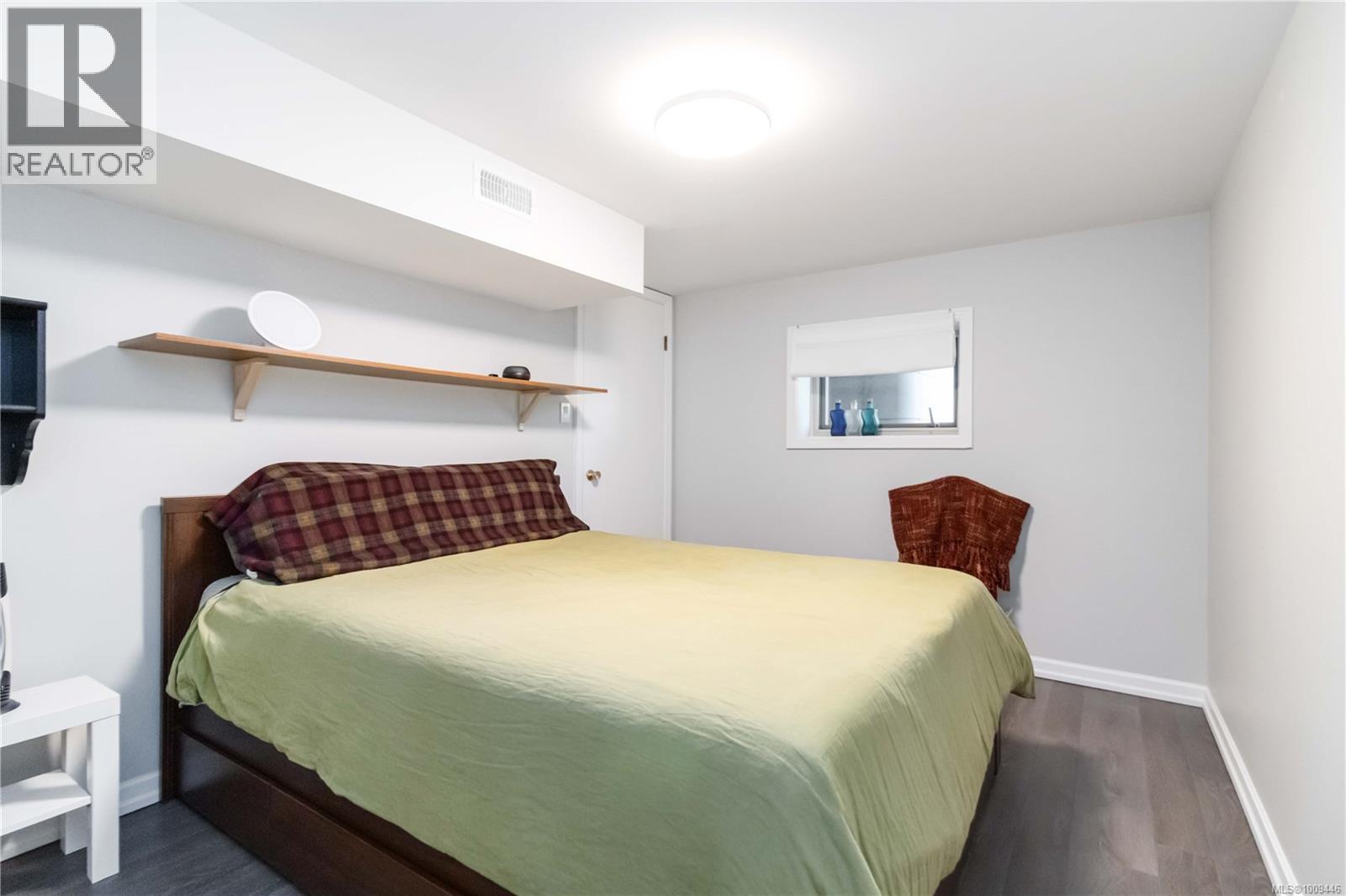 Photo 12 of 4076 Glanford Ave, Saanich BC