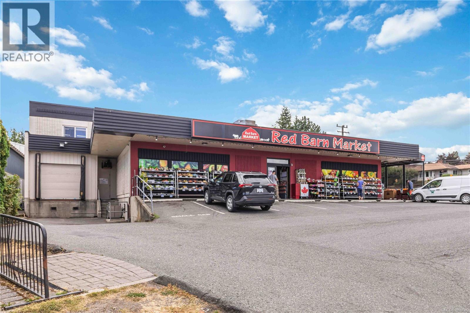 Photo 5 of 4076 Glanford Ave, Saanich BC