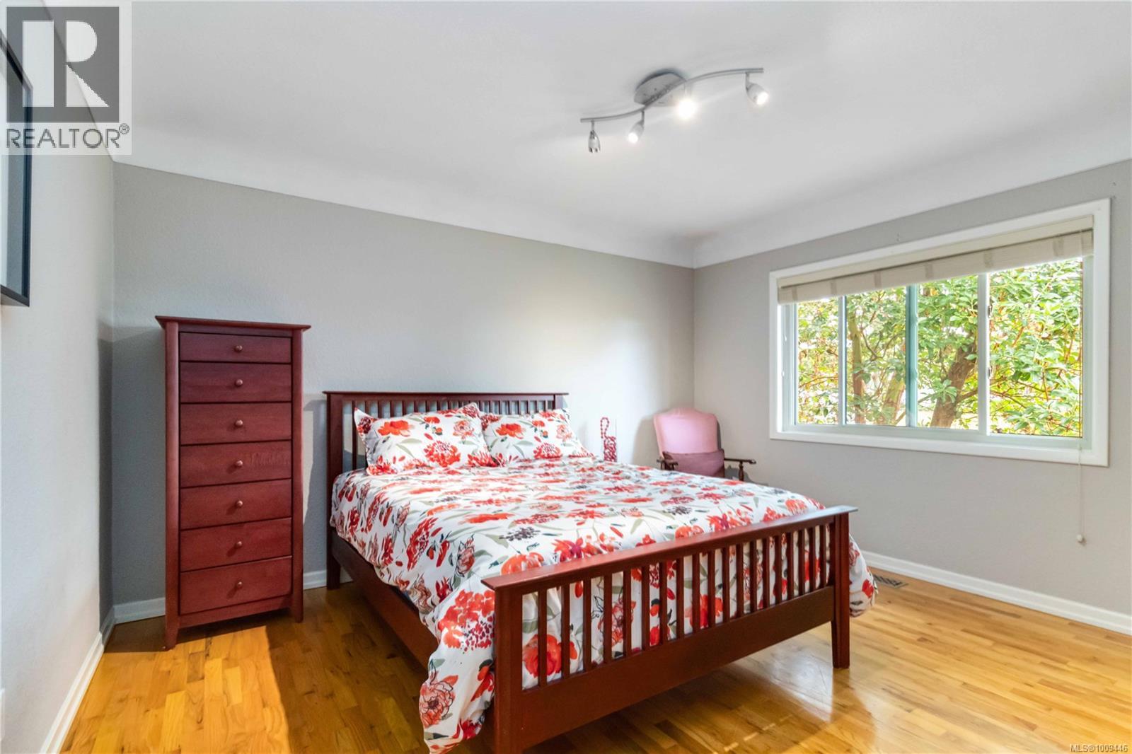 Photo 54 of 4076 Glanford Ave, Saanich BC