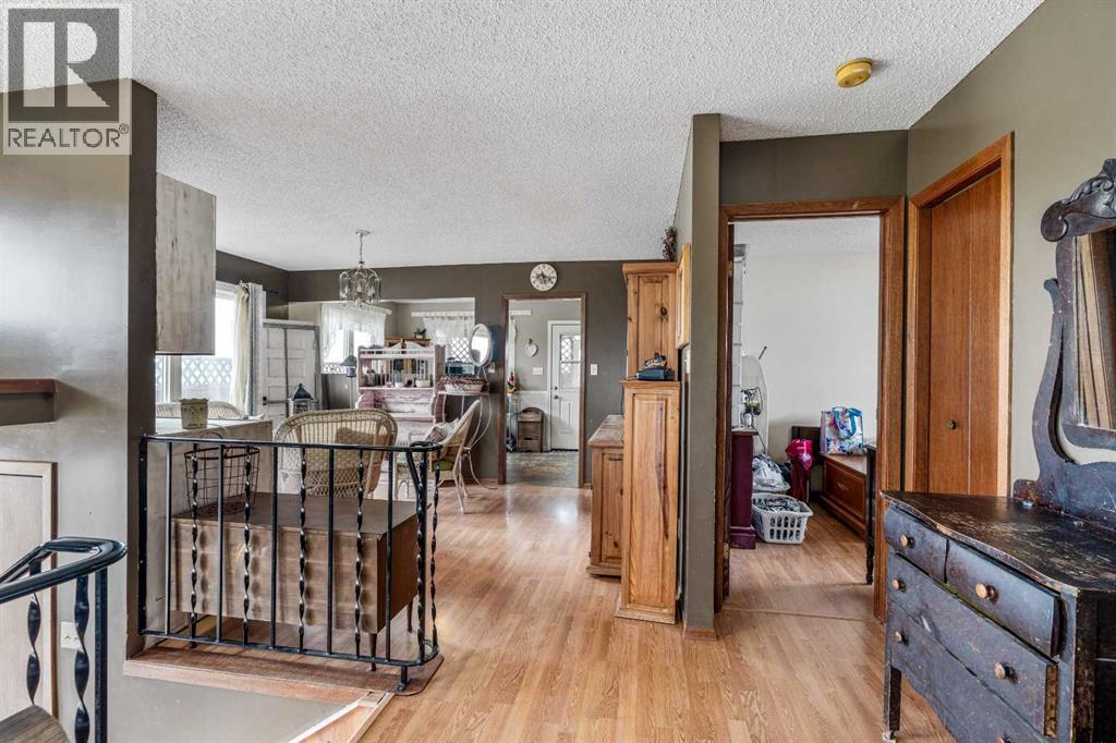 Photo 13 of 4716 Heritage Drive, Taber AB