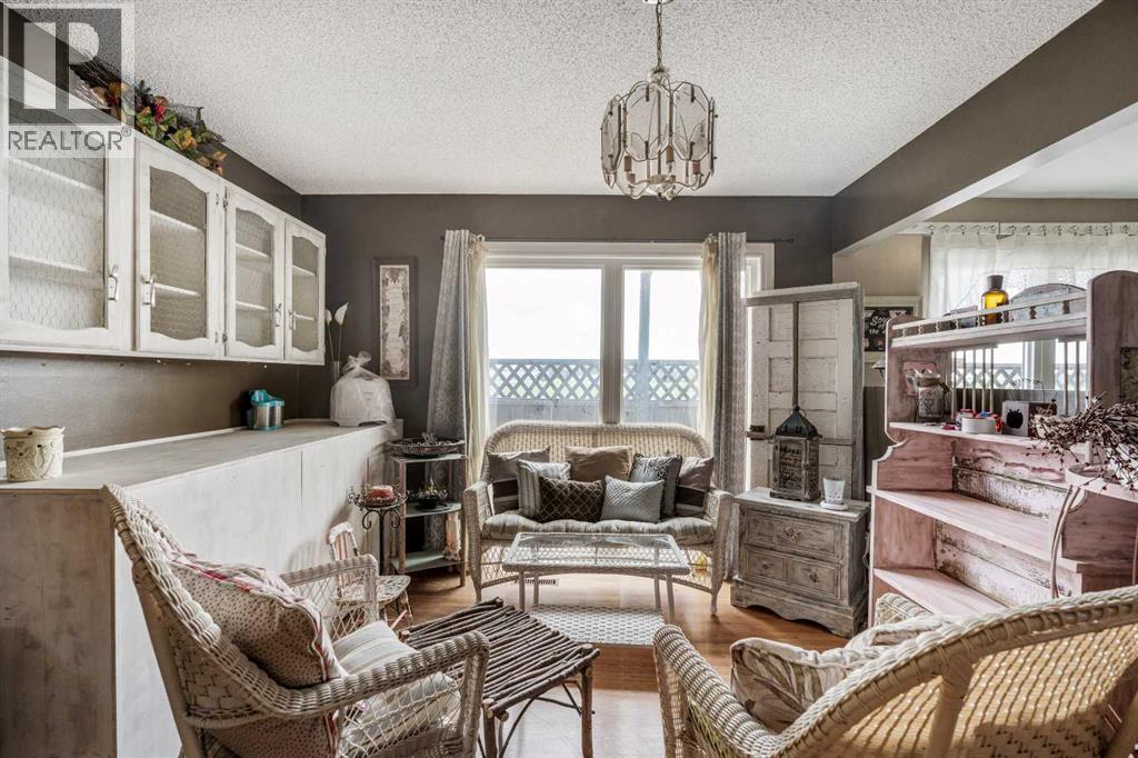 Photo 16 of 4716 Heritage Drive, Taber AB