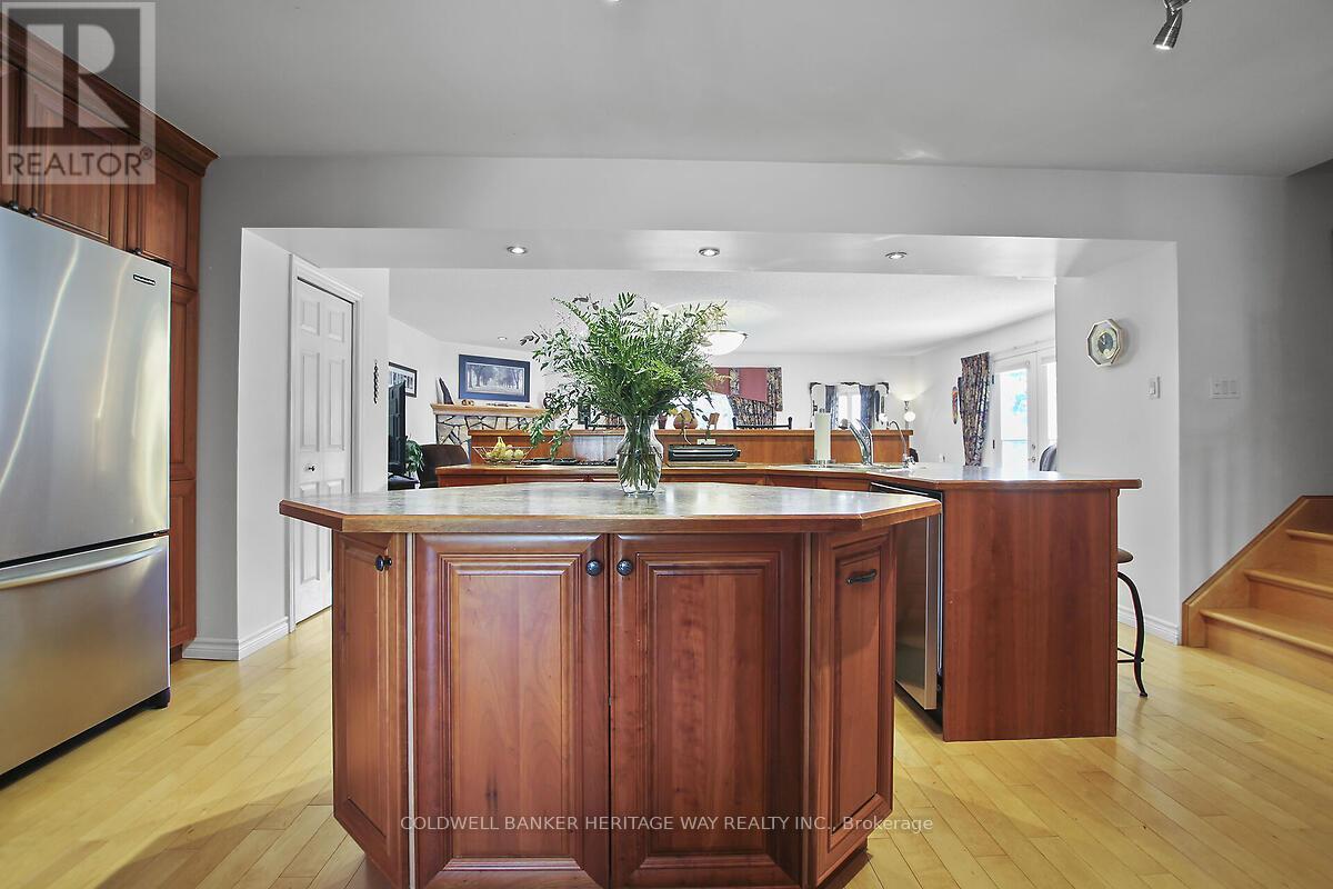 Photo 8 of 738 River Road N, Mcnab Braeside ON