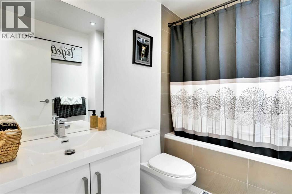 Single Family House for Sale in    Street SW Beltline Calgary 