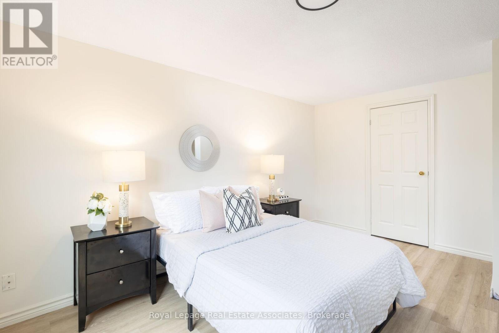 Photo 30 of 161 Morton Way, Brampton ON