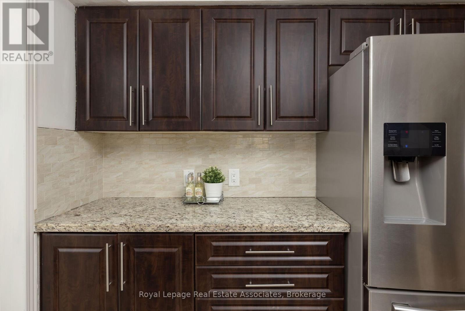 Photo 10 of 161 Morton Way, Brampton ON