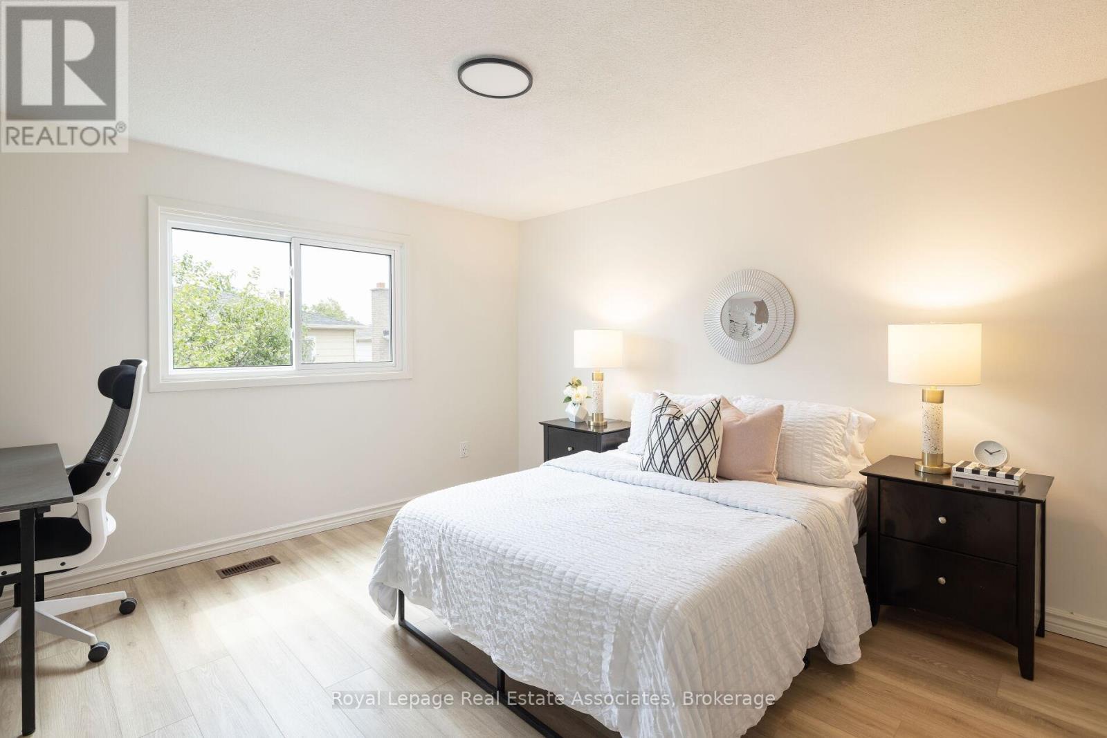 Photo 29 of 161 Morton Way, Brampton ON