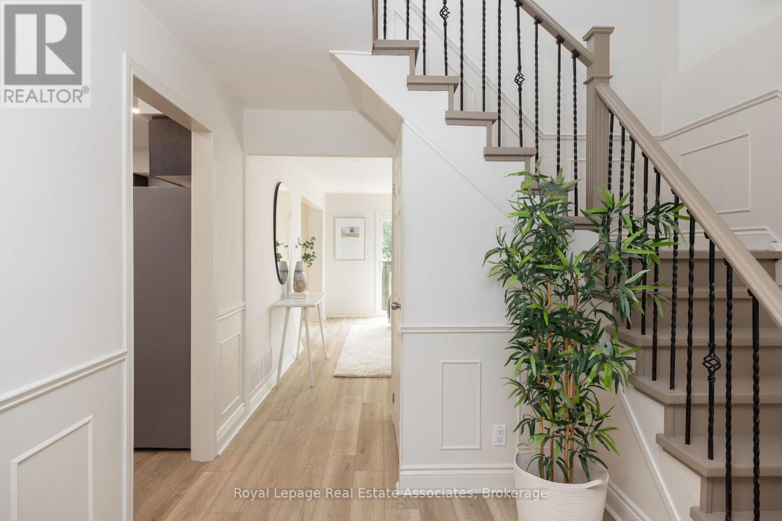 Photo 18 of 161 Morton Way, Brampton ON