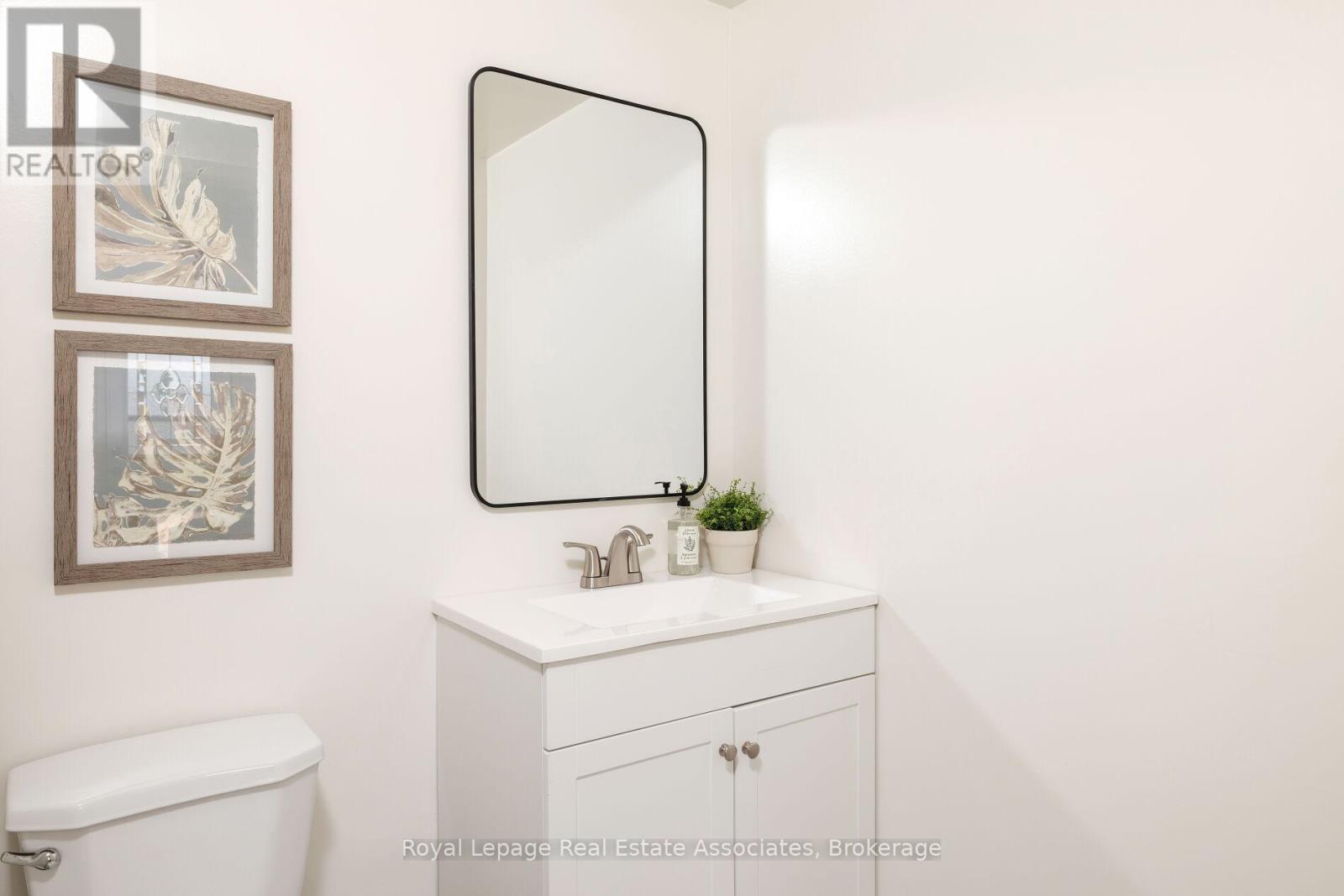 Photo 26 of 161 Morton Way, Brampton ON
