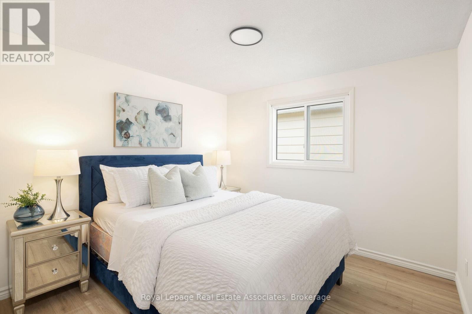 Photo 34 of 161 Morton Way, Brampton ON