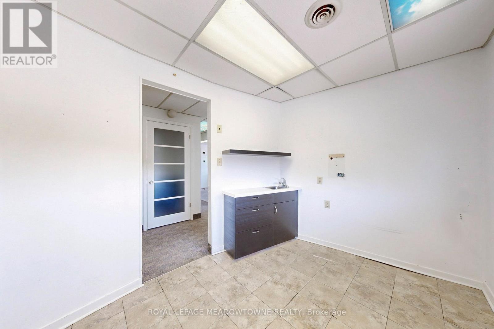 Photo 29 of 2 24 Guelph Street, Halton Hills ON