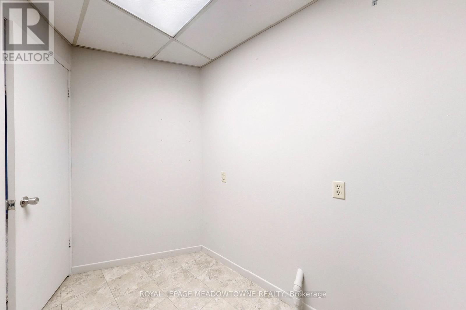 Photo 18 of 2 24 Guelph Street, Halton Hills ON
