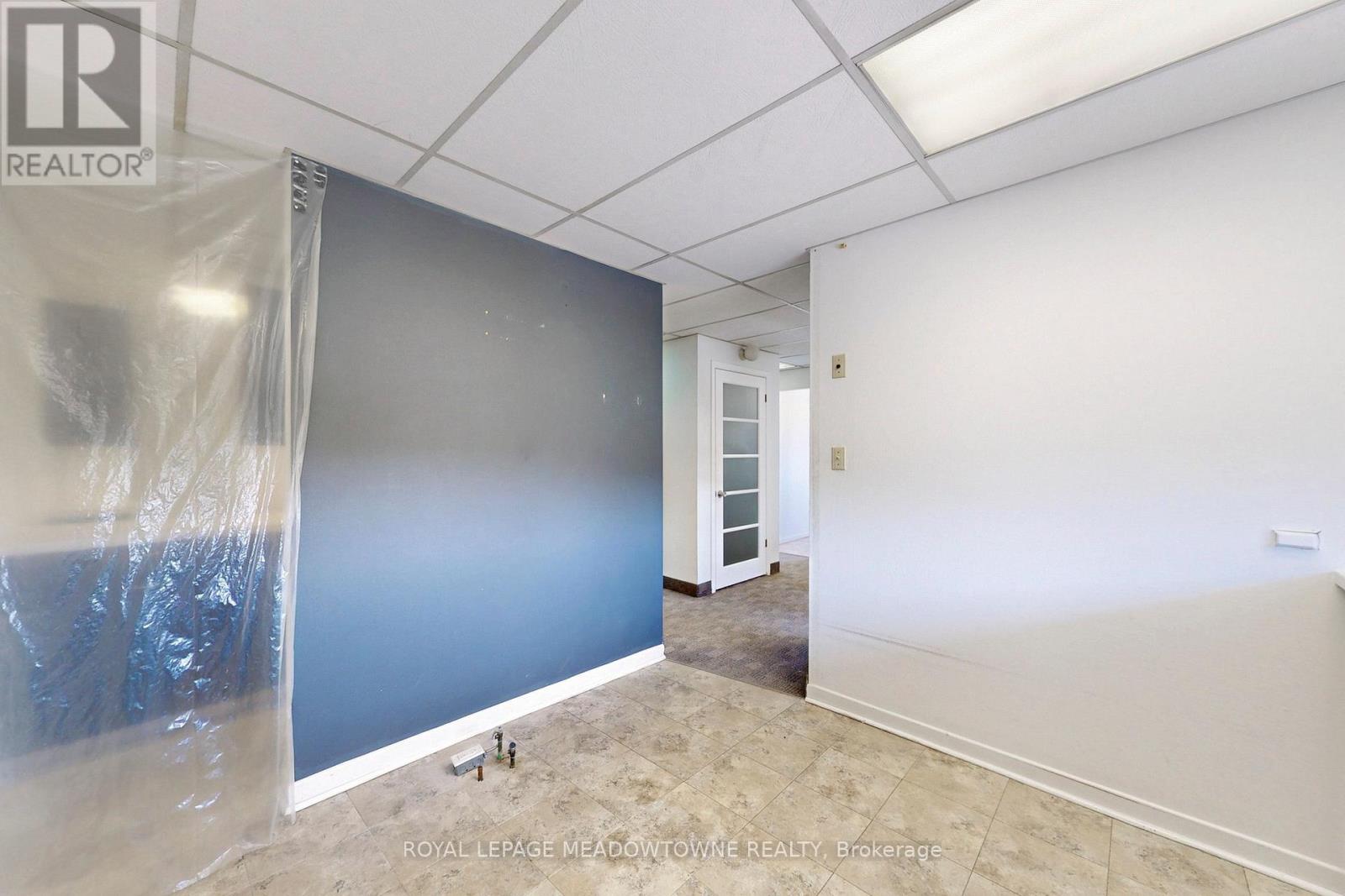 Photo 31 of 2 24 Guelph Street, Halton Hills ON