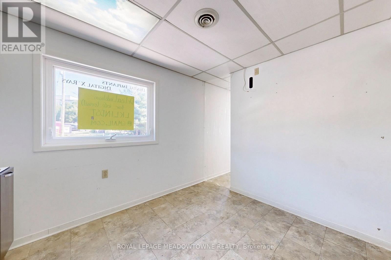 Photo 23 of 2 24 Guelph Street, Halton Hills ON