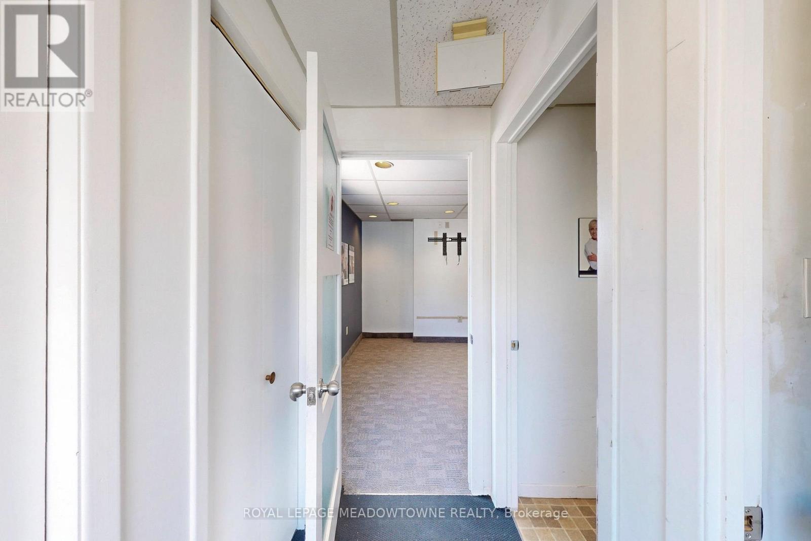 Photo 42 of 2 24 Guelph Street, Halton Hills ON