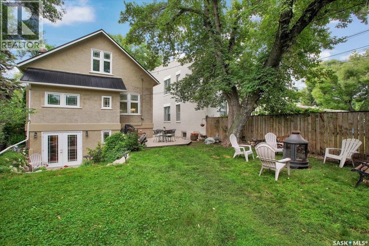 Photo 36 of 921 10th Avenue N, Saskatoon SK