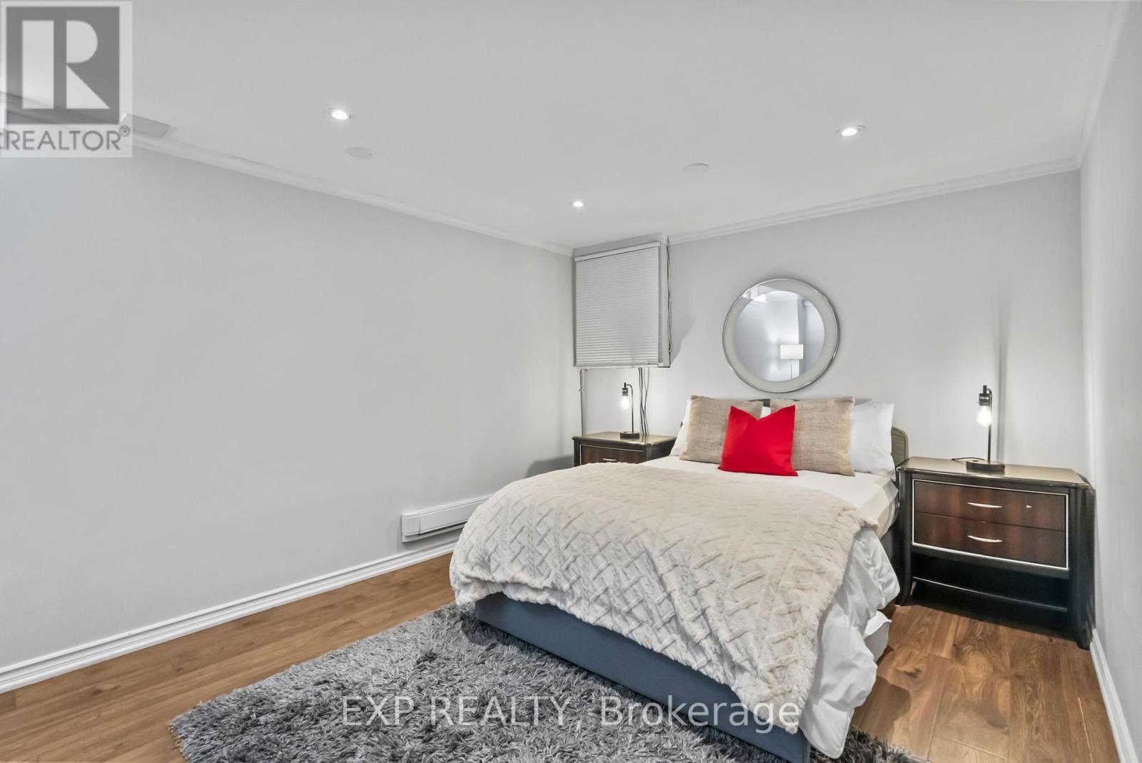 Photo 31 of 46 1975 Rosefield Road, Pickering ON