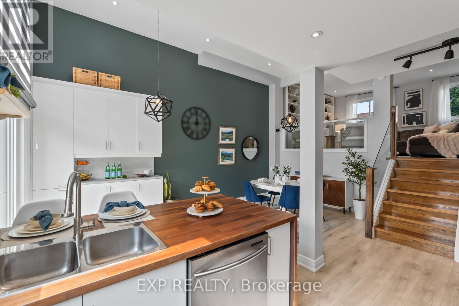 Photo 9 of 46 1975 Rosefield Road, Pickering ON