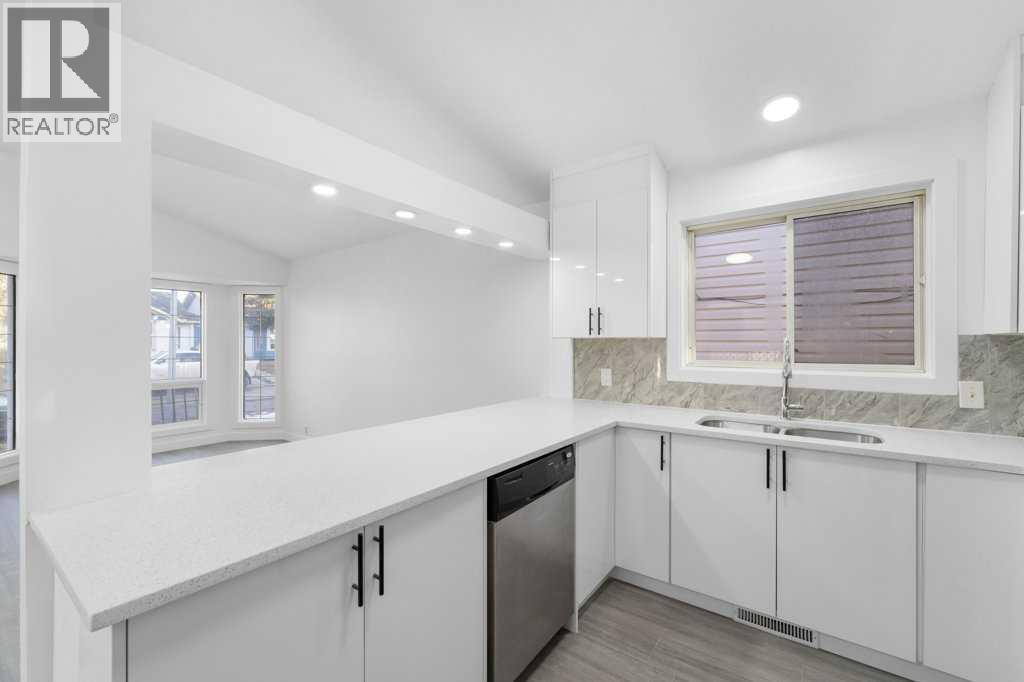 Photo 12 of 361 Martinwood Place Ne, Calgary AB