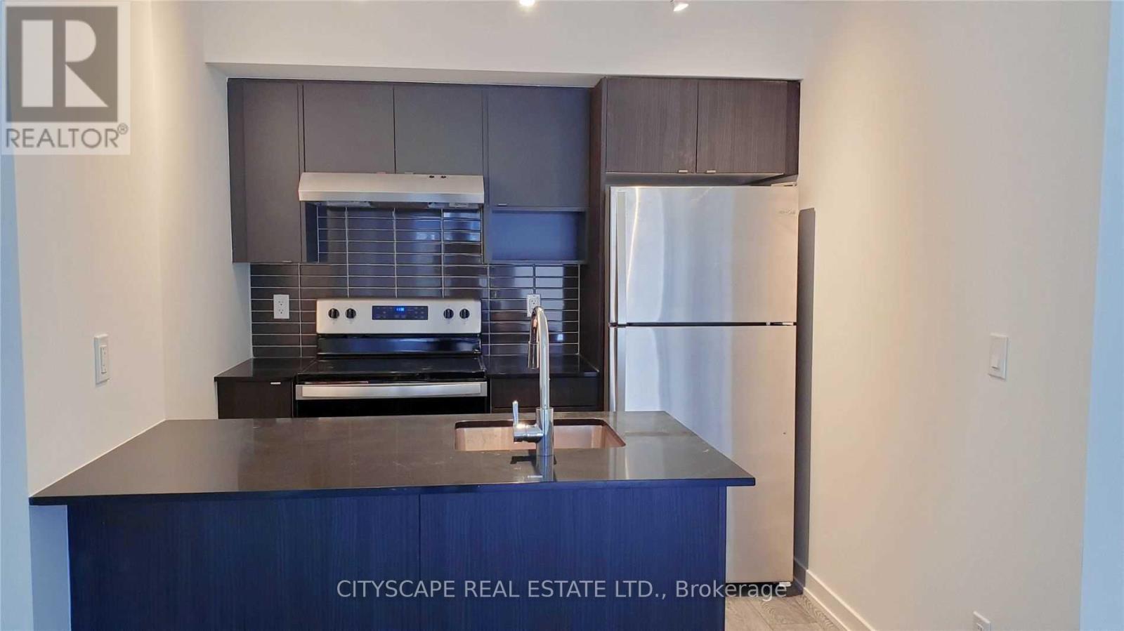 Photo 5 of 818 1133 Cooke Boulevard, Burlington ON