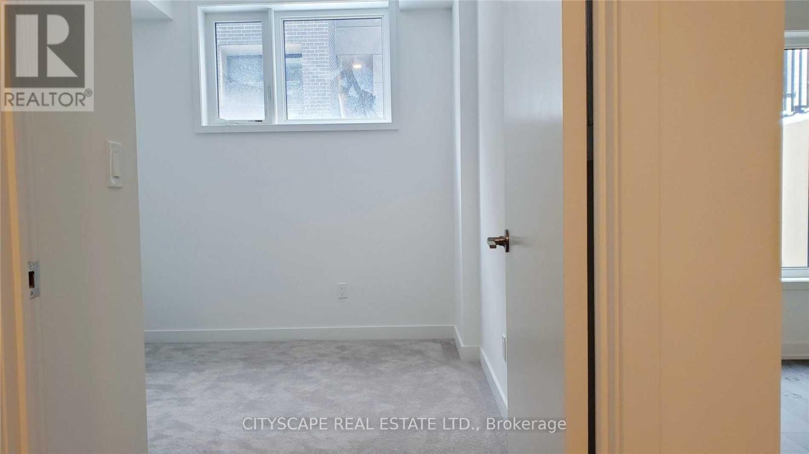 Photo 7 of 818 1133 Cooke Boulevard, Burlington ON