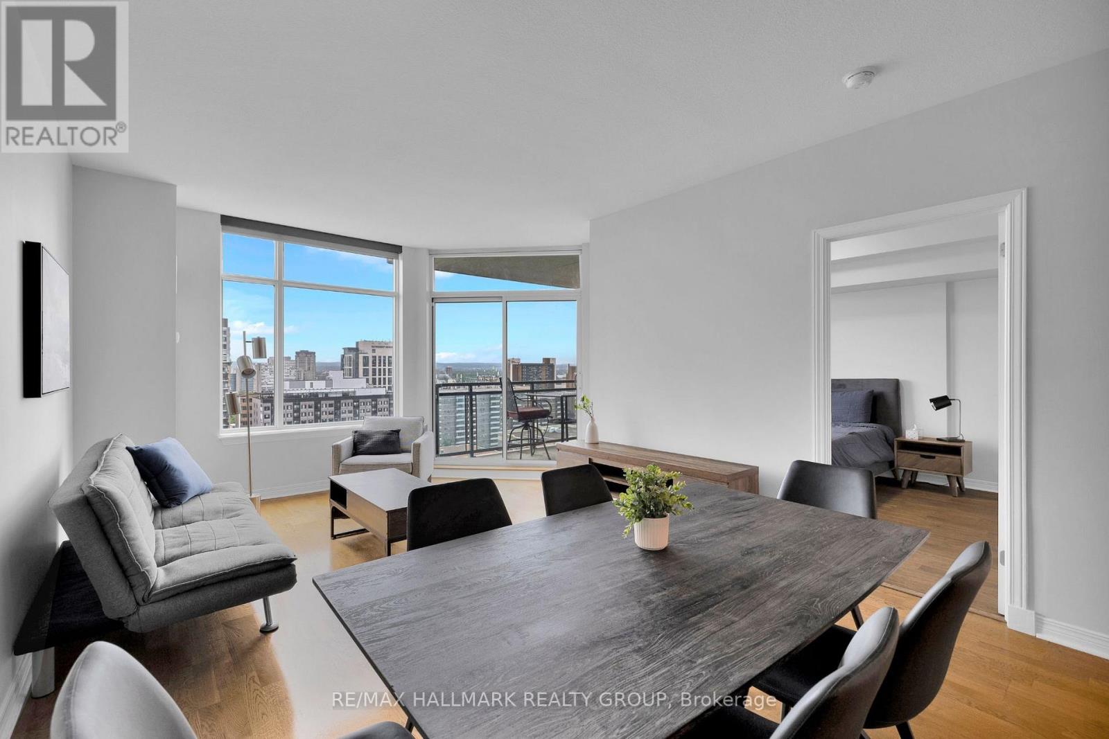 Photo 8 of 1604 570 Laurier Avenue W, Ottawa ON