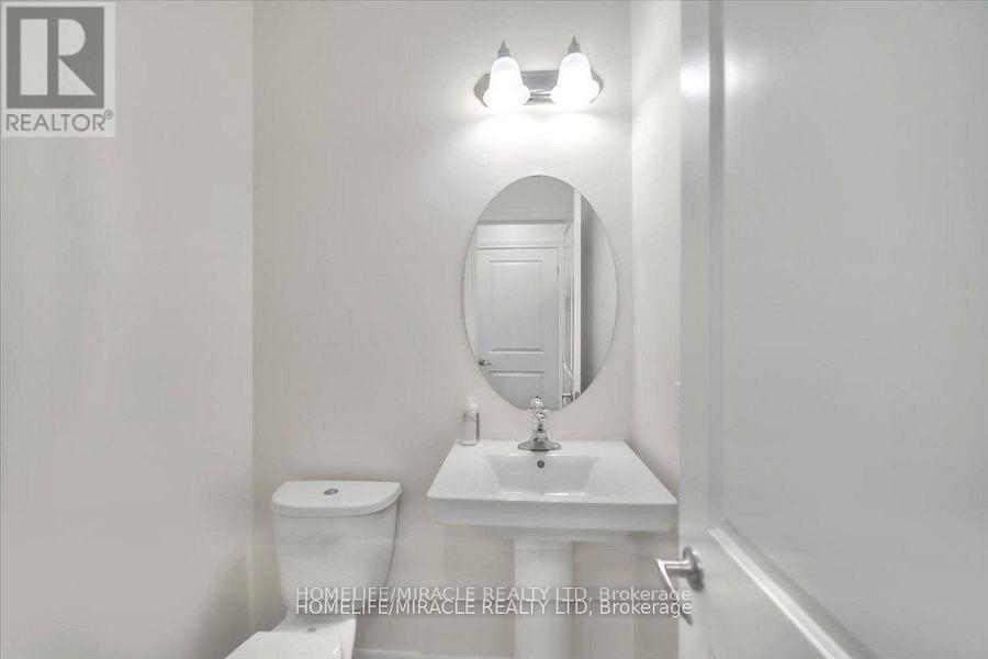 Photo 15 of 88 Grassbourne Avenue, Kitchener ON