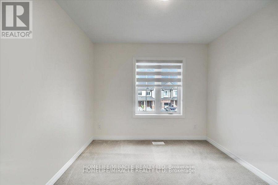 Photo 31 of 88 Grassbourne Avenue, Kitchener ON