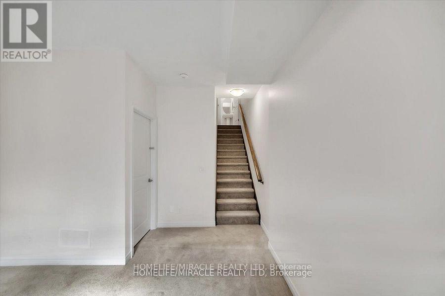 Photo 10 of 88 Grassbourne Avenue, Kitchener ON