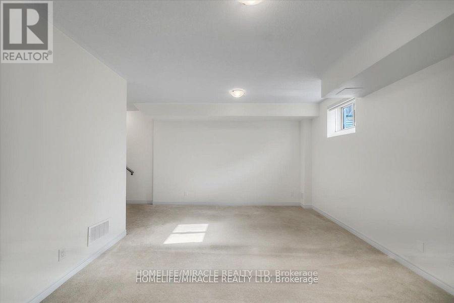 Photo 34 of 88 Grassbourne Avenue, Kitchener ON