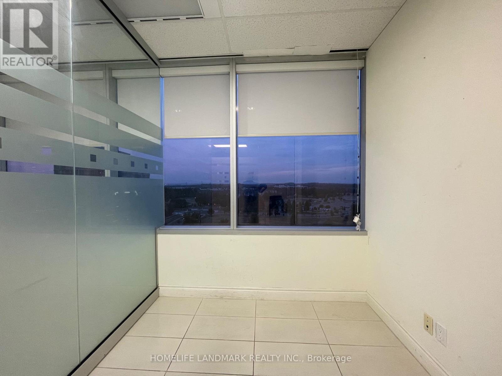 Photo 23 of 903 3601 Highway 7 East Street, Markham ON
