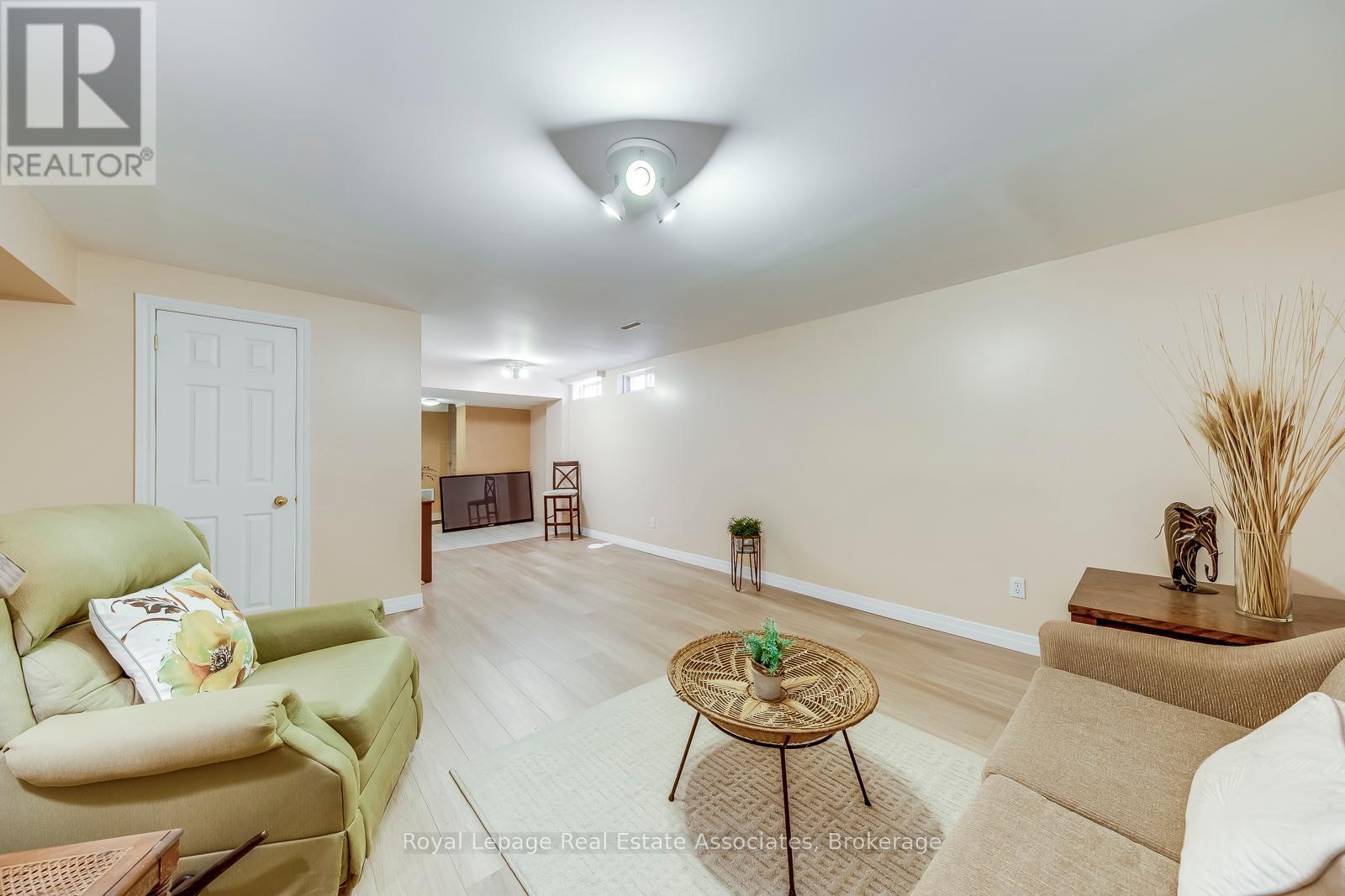 Photo 32 of 1192 Kos Boulevard, Mississauga ON