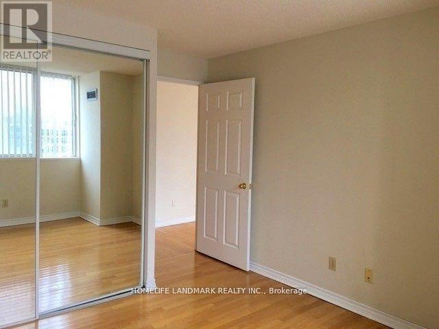 Photo 12 of 2210 736 Bay Street, Toronto ON