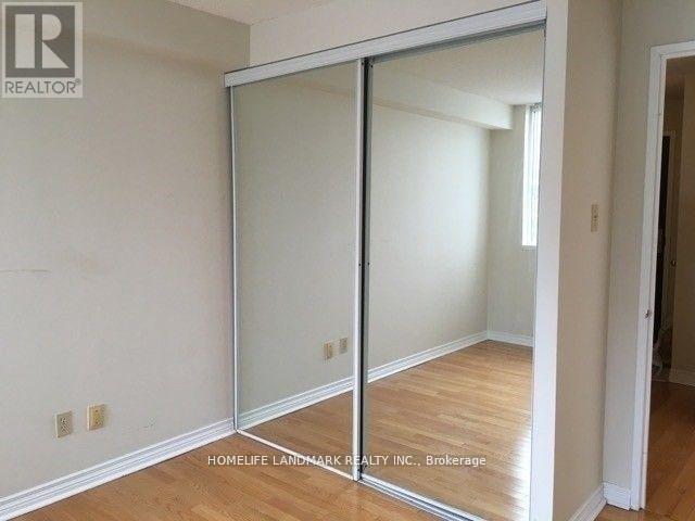 Photo 6 of 2210 736 Bay Street, Toronto ON