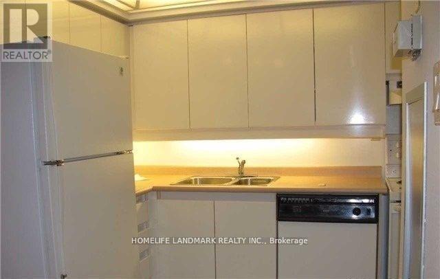 Photo 7 of 2210 736 Bay Street, Toronto ON
