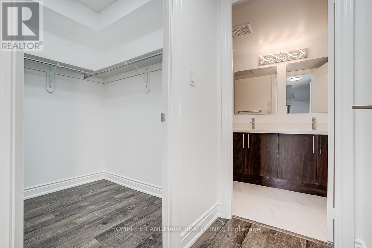 Photo 13 of 516 60 South Town Centre Boulevard, Markham ON