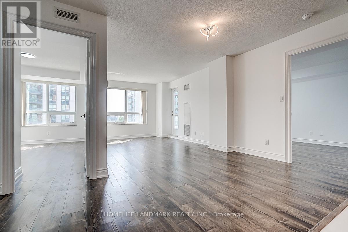 Photo 8 of 516 60 South Town Centre Boulevard, Markham ON