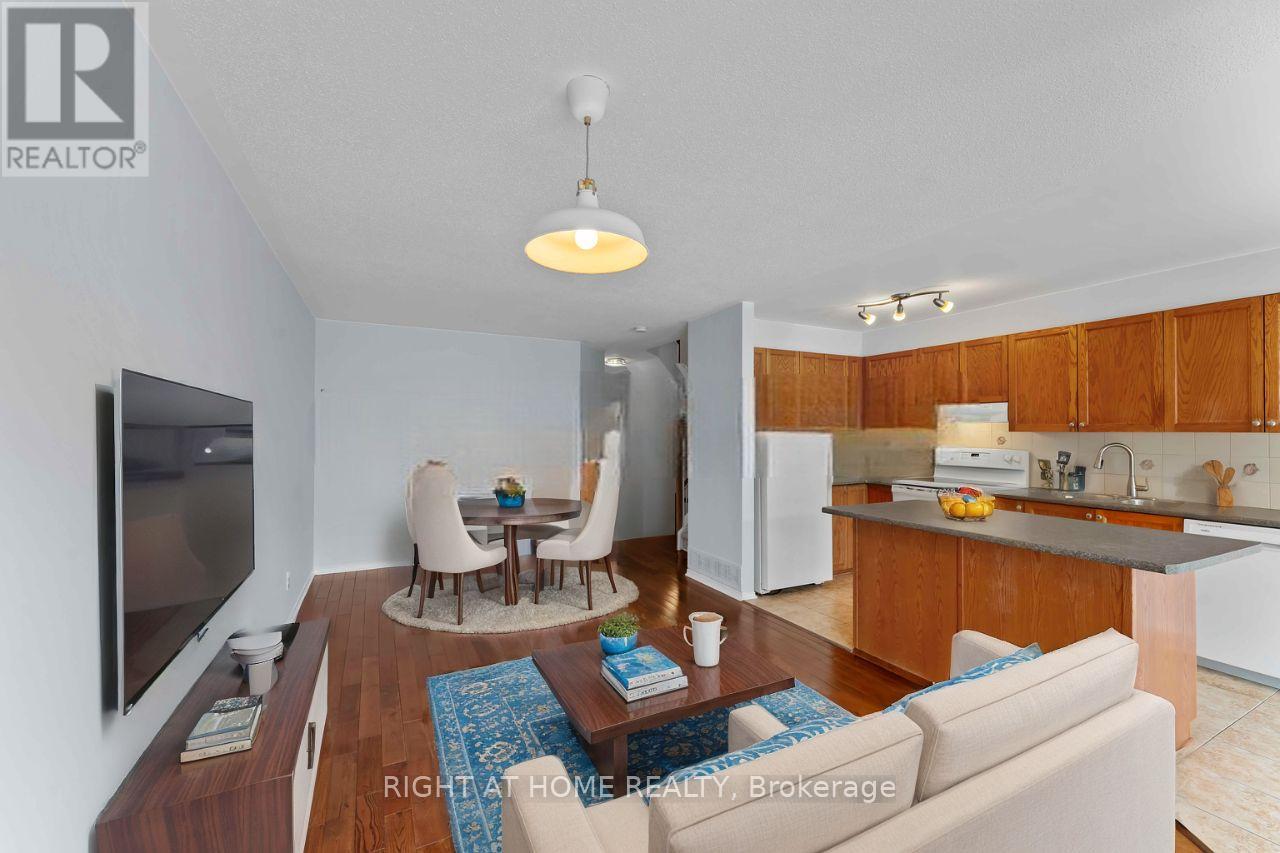 Photo 8 of 421 Hillsboro Private, Ottawa ON