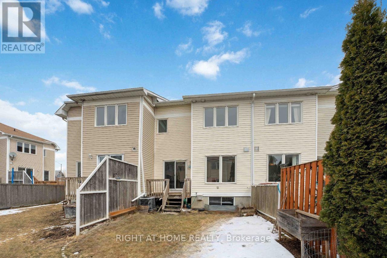 Photo 29 of 421 Hillsboro Private, Ottawa ON