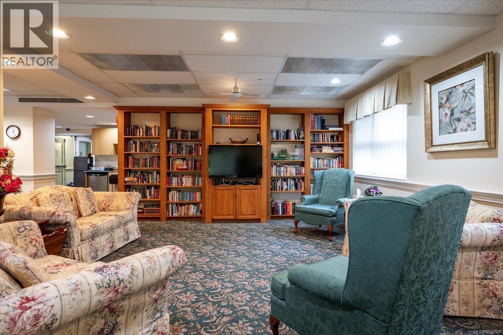 Photo 23 of 310 750 Memorial Ave, Qualicum Beach BC