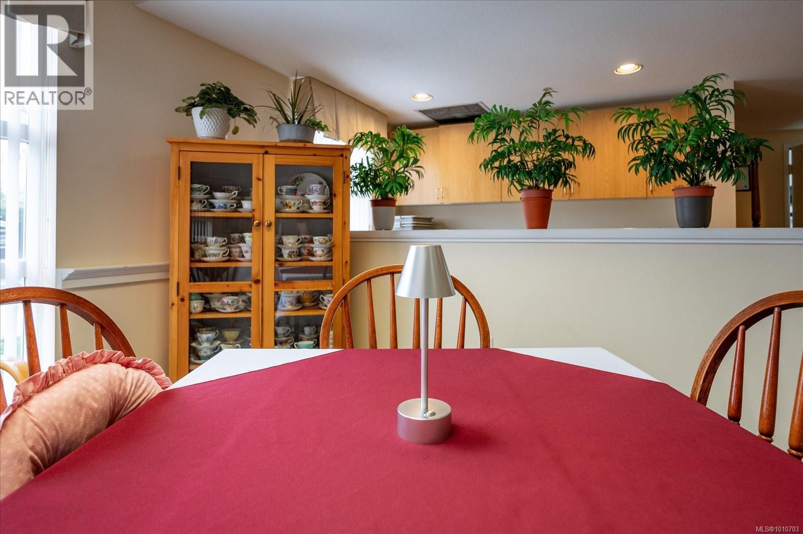 Photo 25 of 310 750 Memorial Ave, Qualicum Beach BC