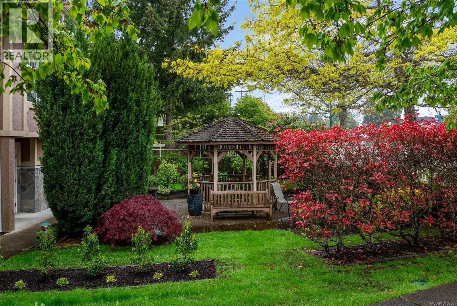 Photo 32 of 310 750 Memorial Ave, Qualicum Beach BC
