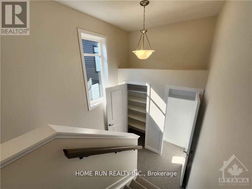 Photo 16 of 226 Tussock Pvt Private, Ottawa ON