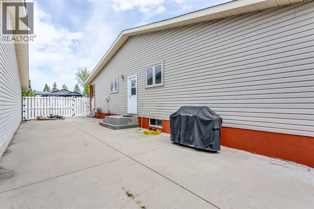 Photo 22 of 39 Elk Hill Se, Airdrie AB