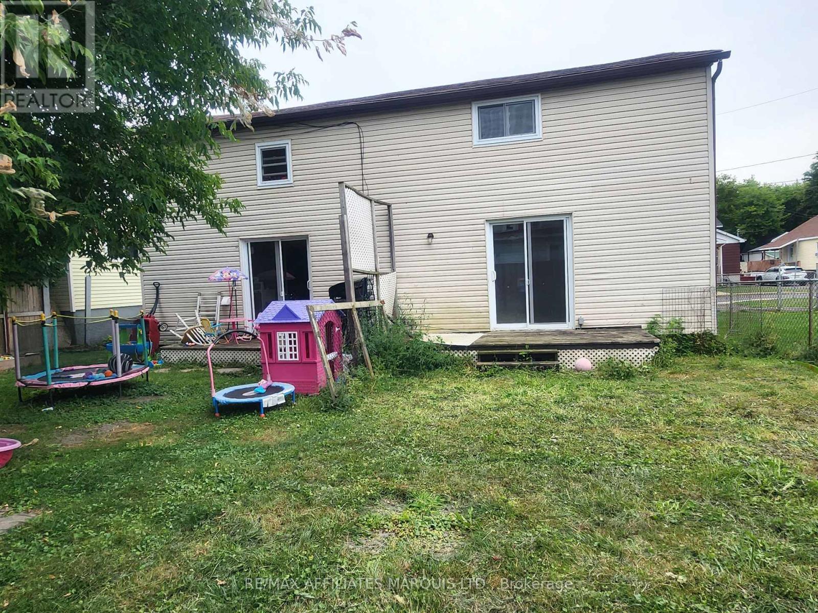 Photo 10 of 12 12 A Cartier Avenue, Cornwall ON