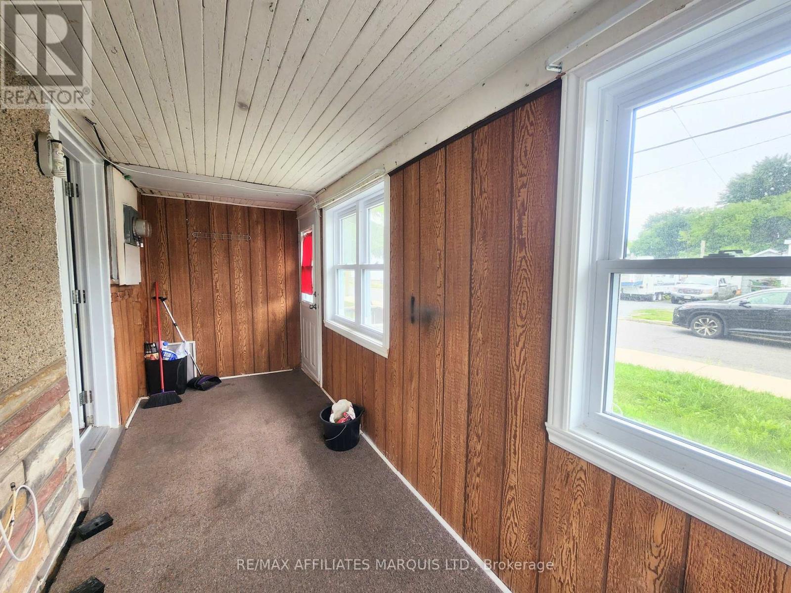 Photo 5 of 12 12 A Cartier Avenue, Cornwall ON
