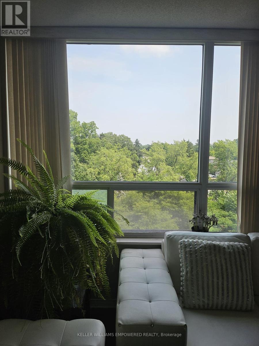 Photo 10 of 806 238 Doris Avenue, Toronto ON